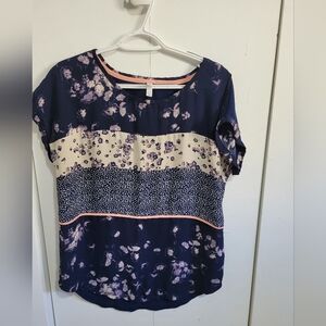 Xhilaration Floral Navy and Cream Women's Top